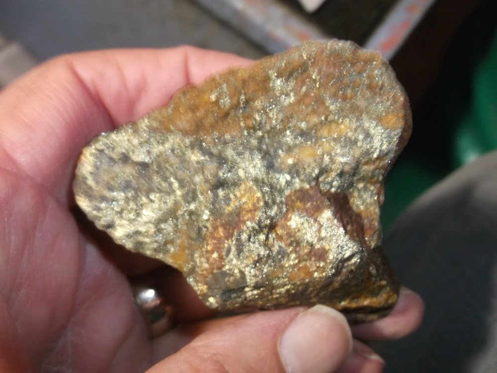 gold silver copper ore, 193 grams samples ,ore high grade .