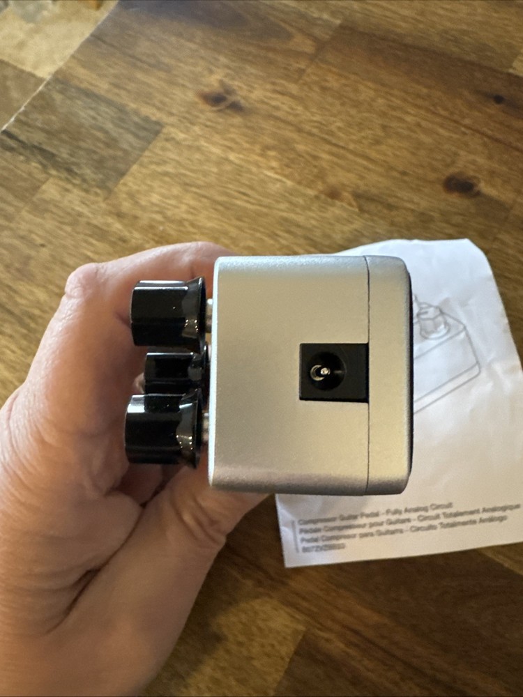 Amazon Basics Mini Compressor Electric Guitar Pedal