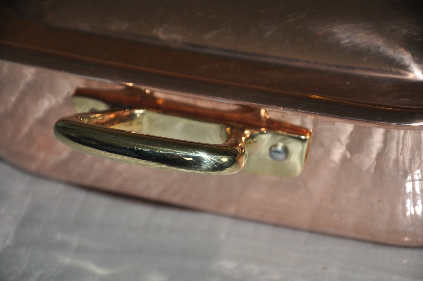 Ruffoni Historia Hammered Copper 5.5 Qt Rectangular Roasting Pan Acorn Knob