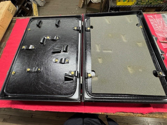 Mitutoyo Leather Case for Salesman Basic Tool Box - broken locks, no keys