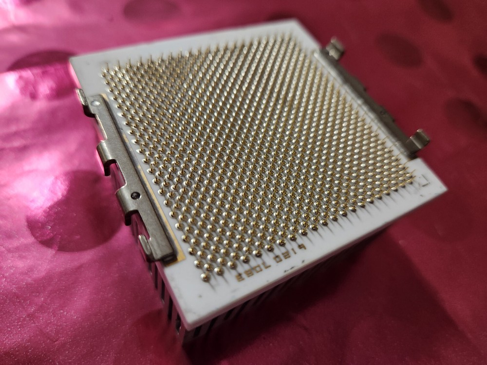 Vintage IBM-4381 Mainframe/Supercomputer Museum TCM/MCM CPU/Processor Gold Pins