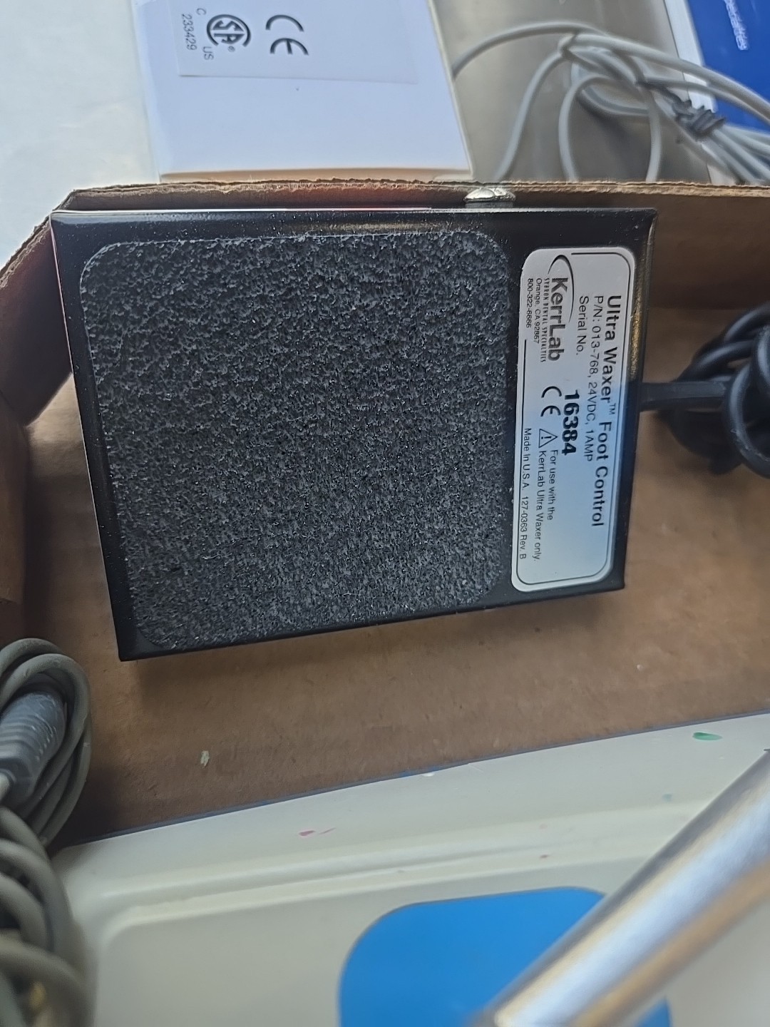 Kerr Ultra Waxer 2 & 2 handles W/Dipping Waxer