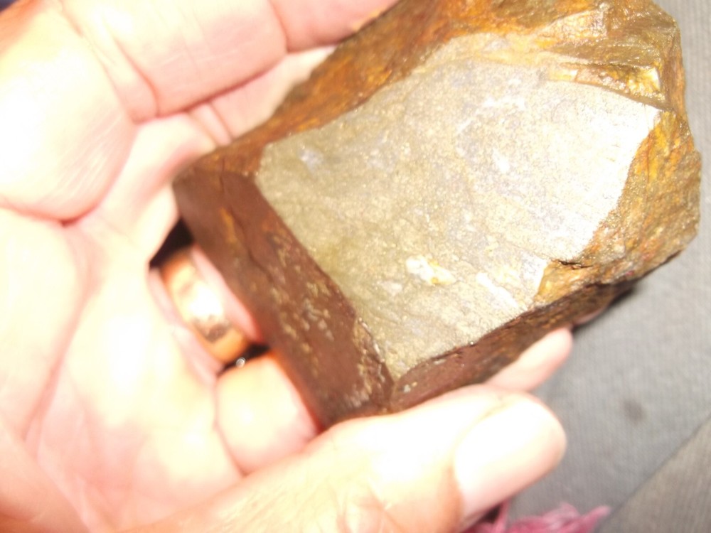 Gold, silver, copper, 228 grams samples ,ore high grade .
