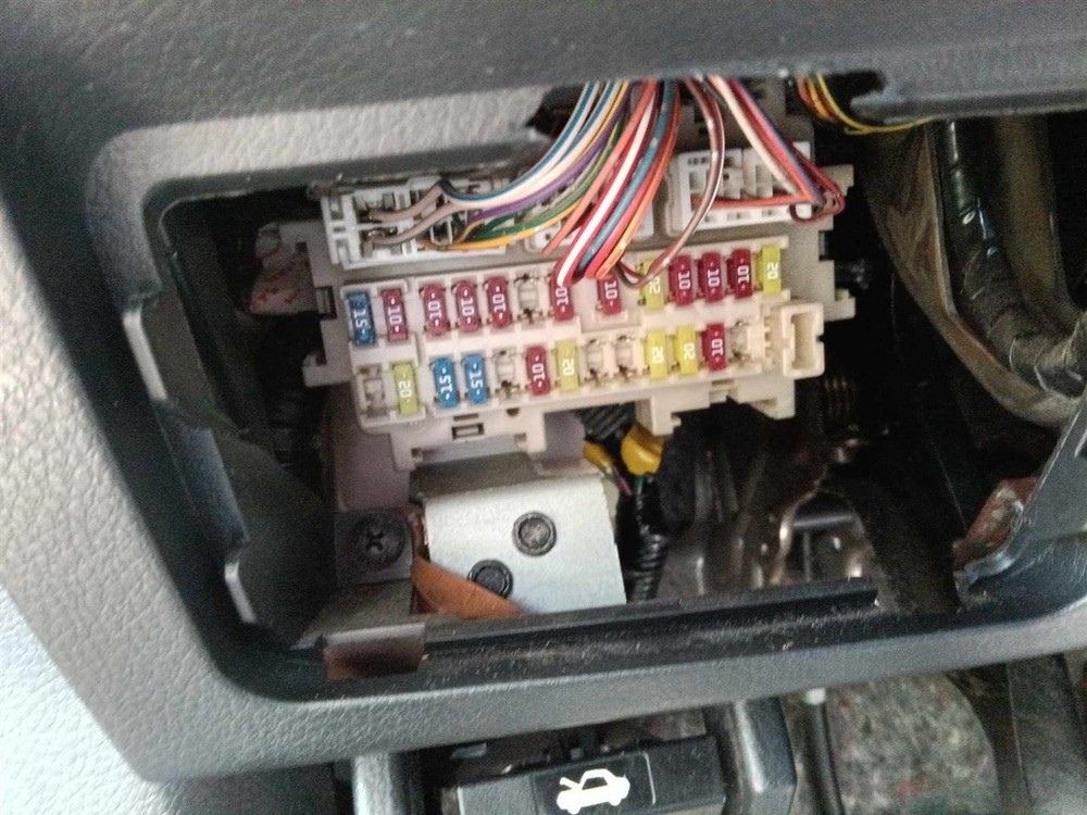 ALTIMA    2010 Fuse Box Cabin 6723