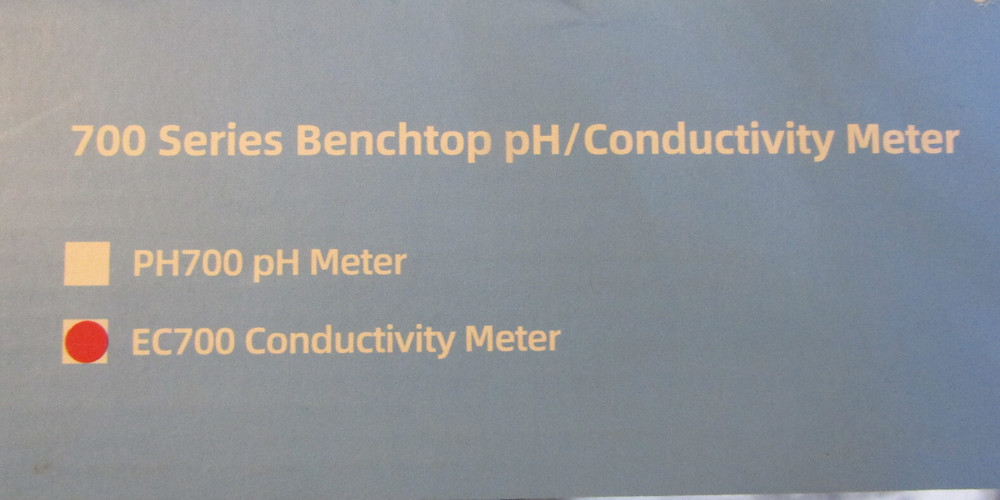 Apera Instruments EC700 Benchtop Lab pH Conductivity/Temperature Meter