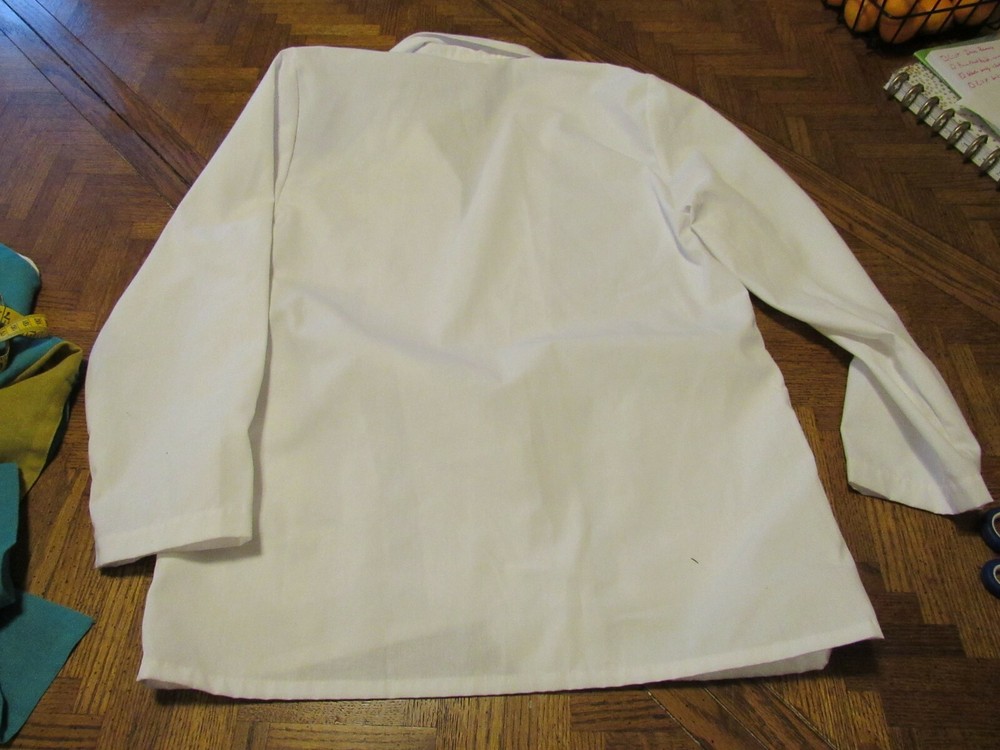 Life Uniform Class 193 Size Medium White Lab Coat