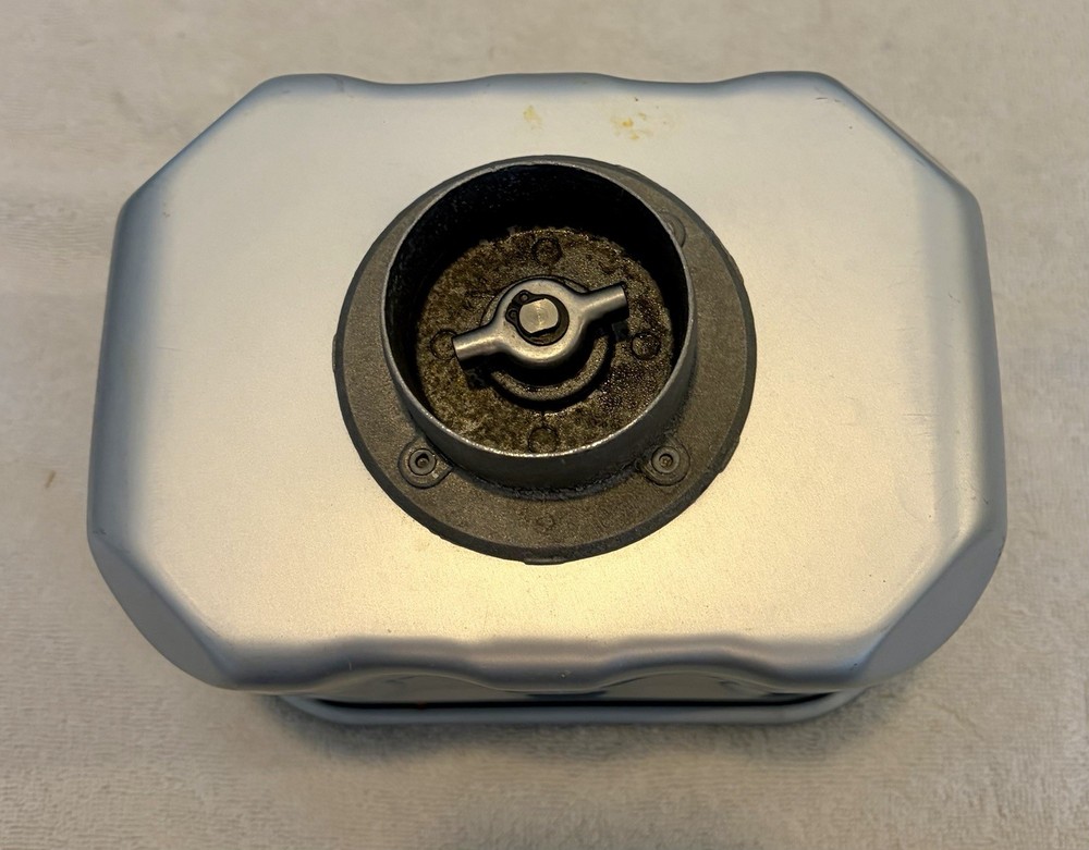 Breadman Bread Maker TR845 Replacement Pan & Paddle ONLY