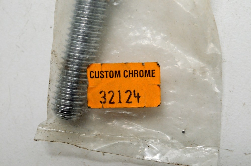 Custom Chrome 32124 10-3/8X1 1/2 COARSE THREAD SOCKETHEAD NOS