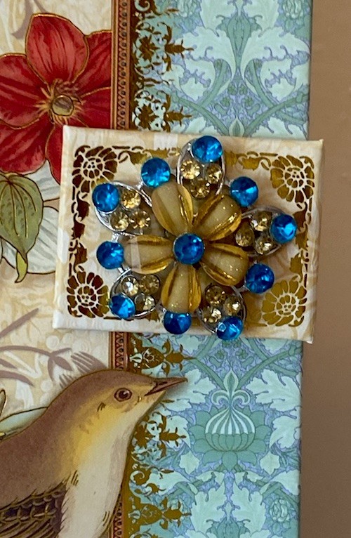 Punch Studio Boutique Brooch Journal Bluethroat Bird & Postcards Diary Notebook