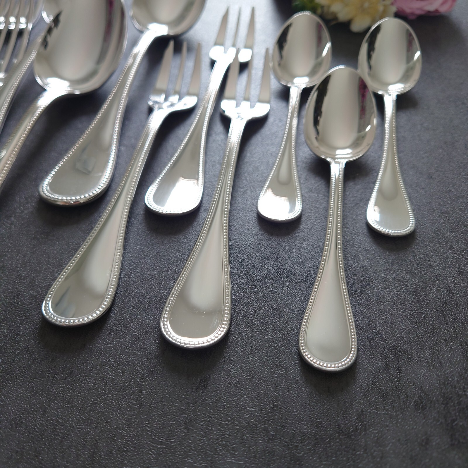 Christofle Perles 15pcs Silverplate Flatware Knife Fork Spoon Excellent
