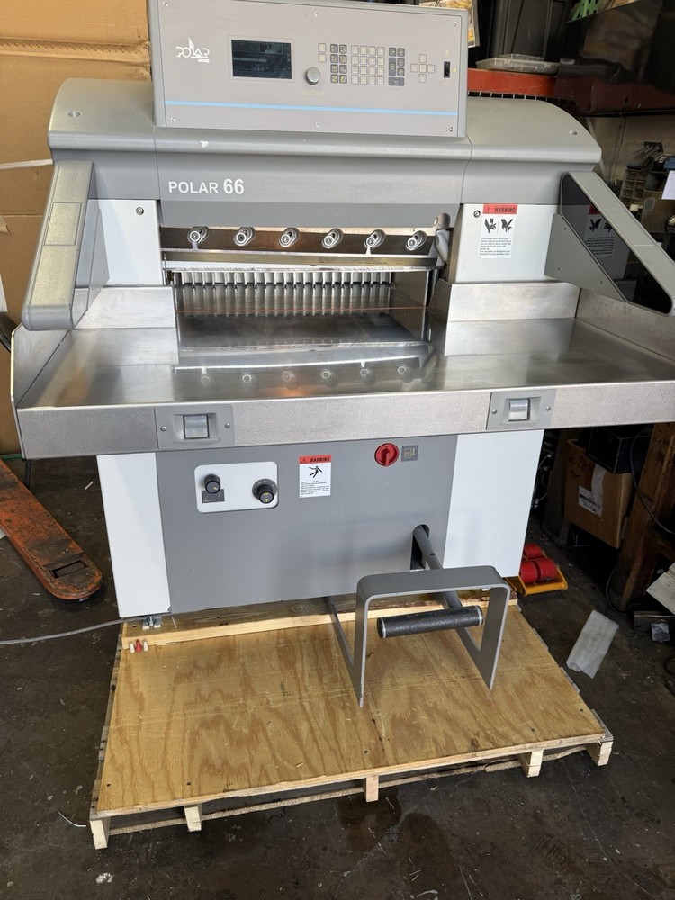 POLAR MODEL 66 2009 Programmable PAPER CUTTER Super nice