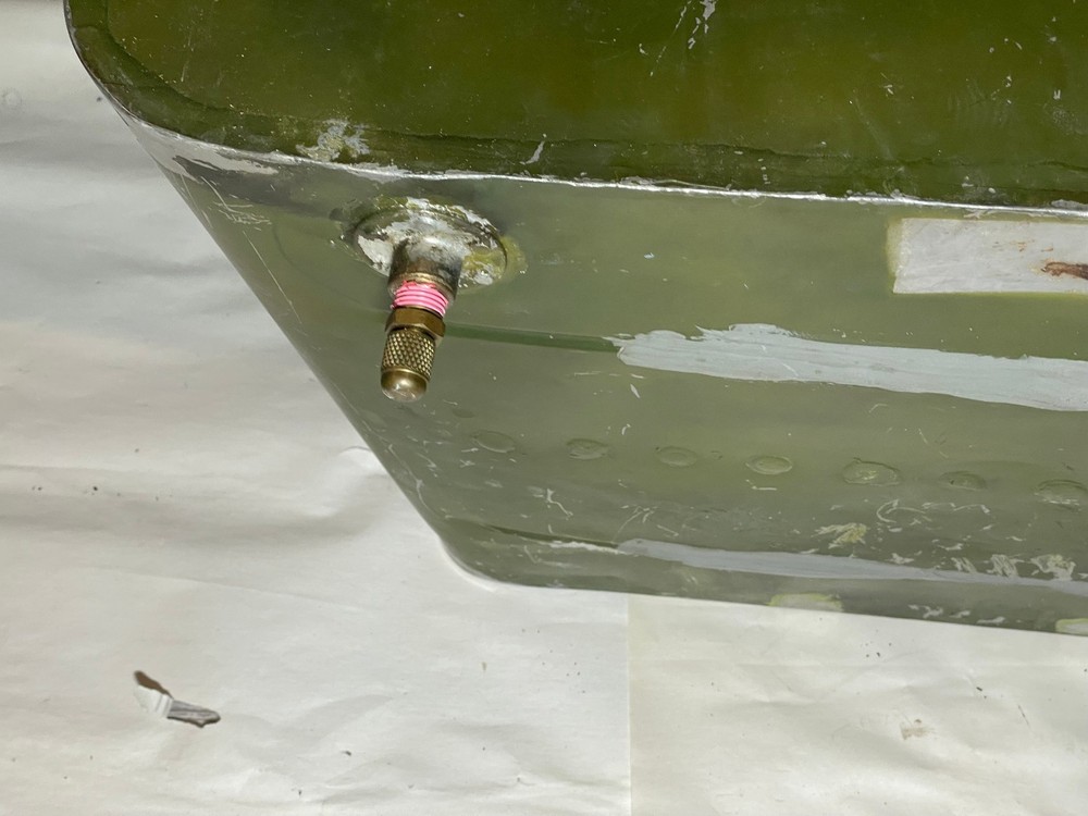 Ercoupe 415-C header fuel gas tank