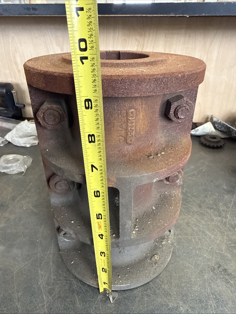 Coupling 009108. M153. 2. 1/2 Bore. B596