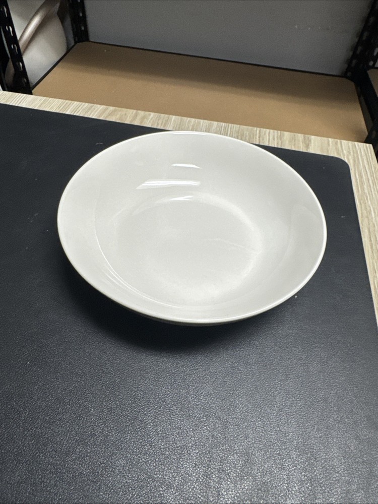 Elama Iris Porcelain Dinnerware— Single Bowl