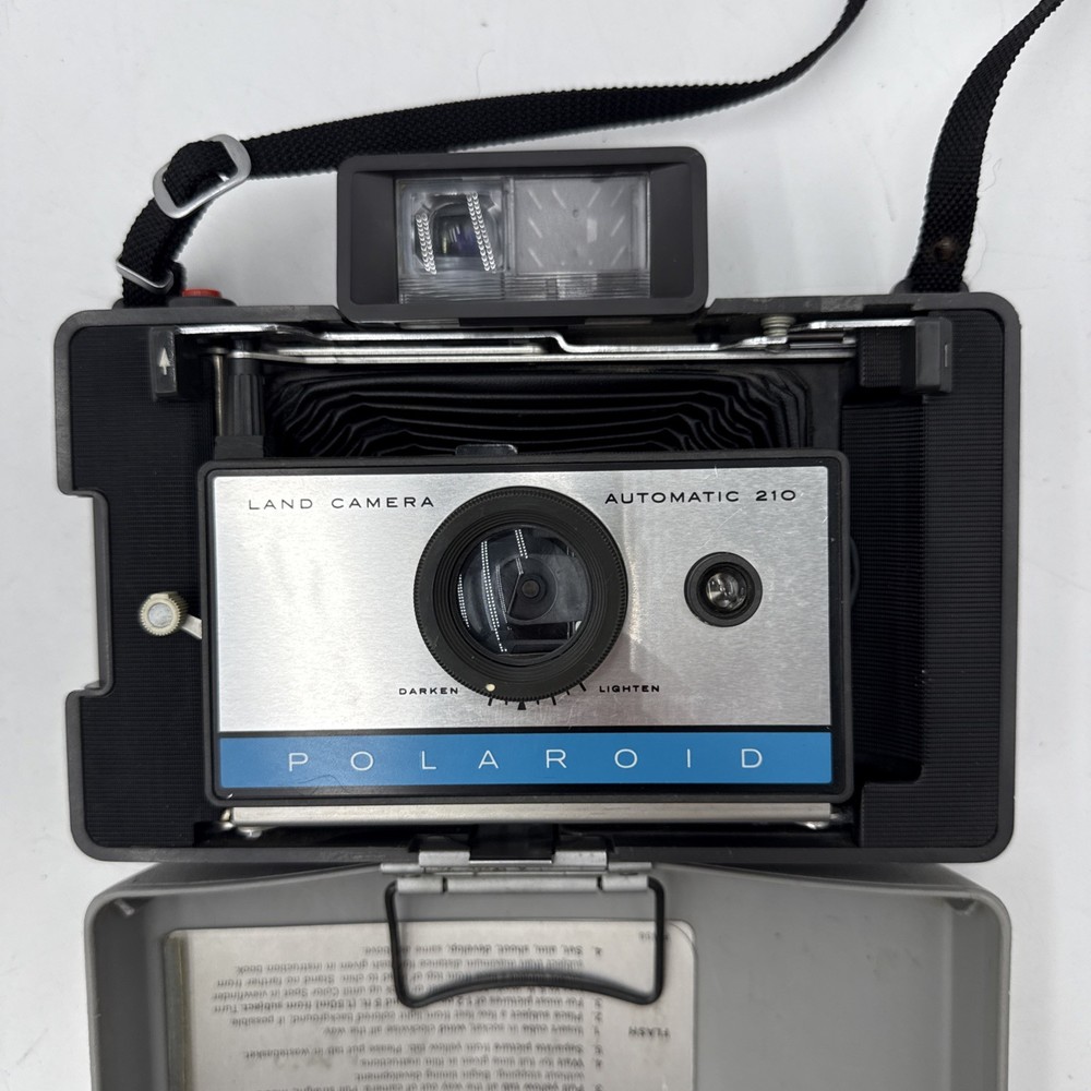 POLAROID AUTOMATIC LAND CAMERA 210 IN CASE WITH STRAP