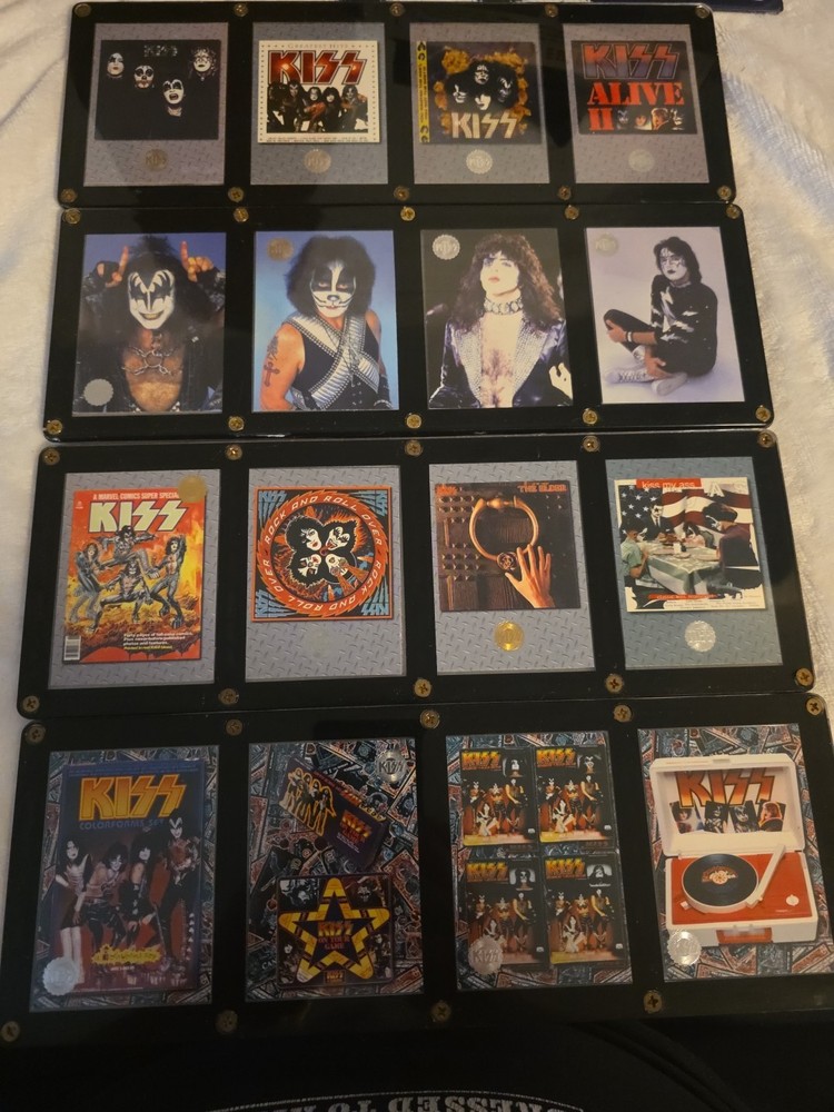 4 KISS PLAQUES MUSIC ROCK CARDS