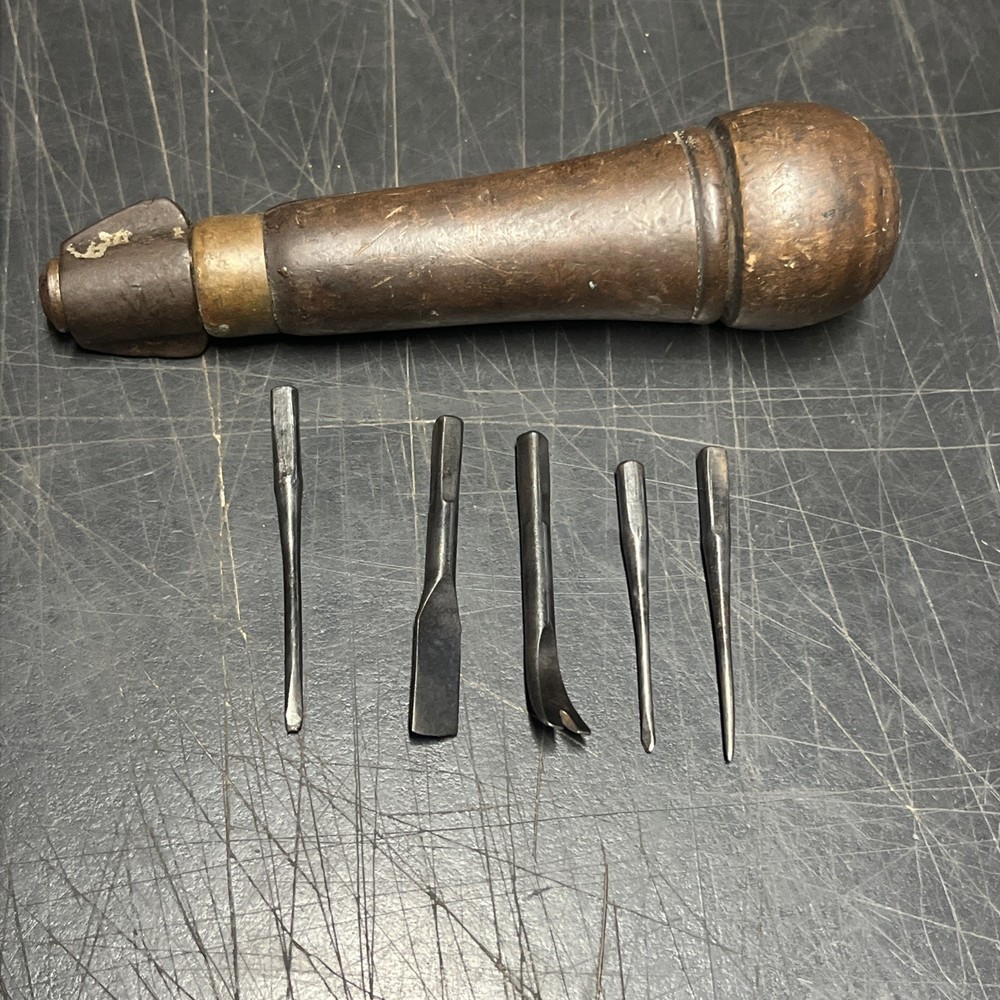 Vintage Multi Nesting Tool Screwdriver w/5 Bits Chisel Prybar Nail Puller Punch