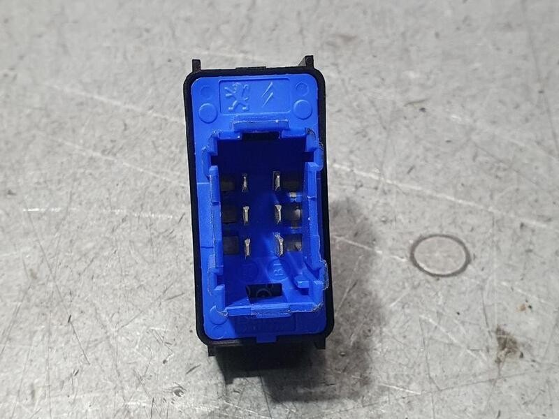 96766662ZD left rear window regulator switch Citroen C-elysee