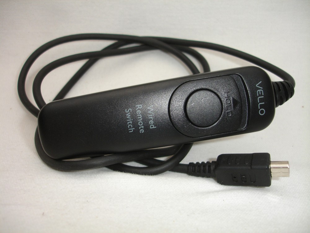 Vello RS-O311 Wired Remote Switch for Olympus Cameras