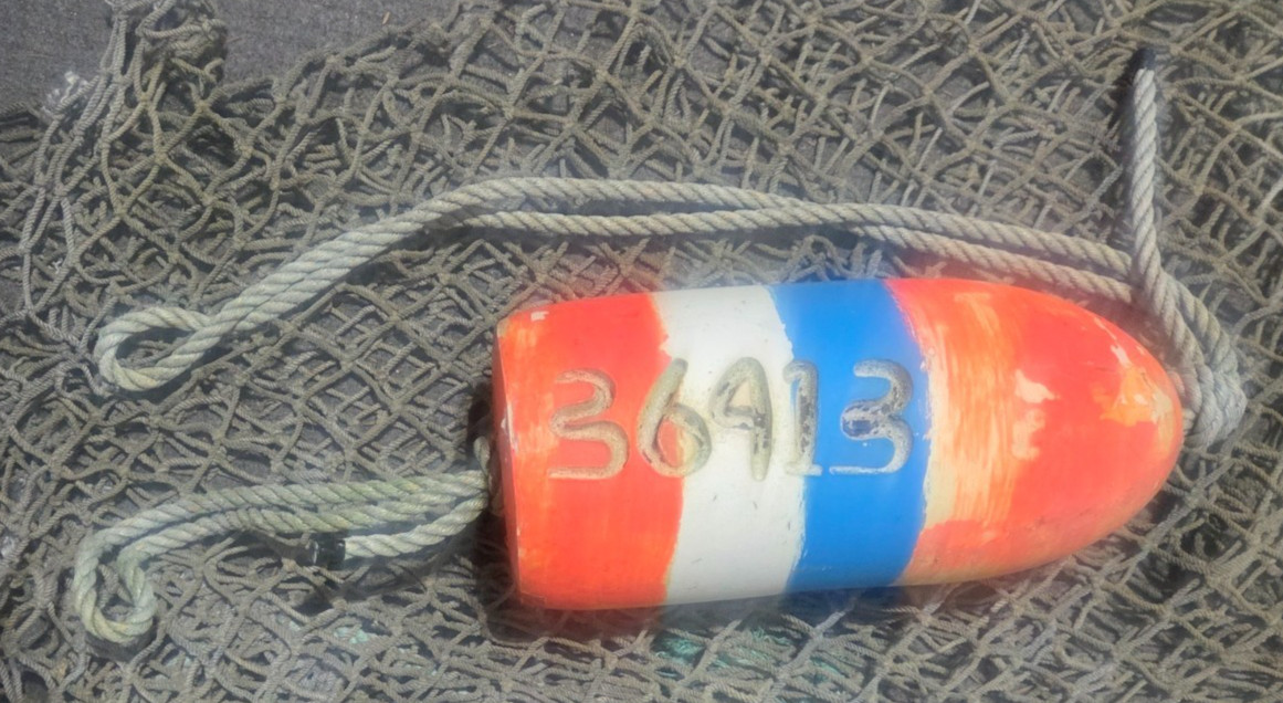 6x14 Used Crabbing Buoy - Great Colors & Authentic Ocean Wear- w/ Rope - NICE!
