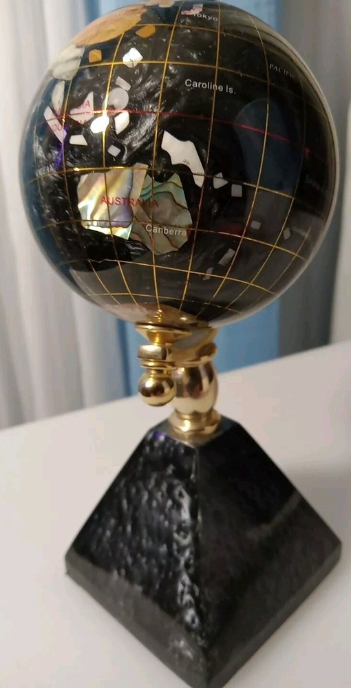 Vintage Desktop Globe With Pyramid Clock Stand