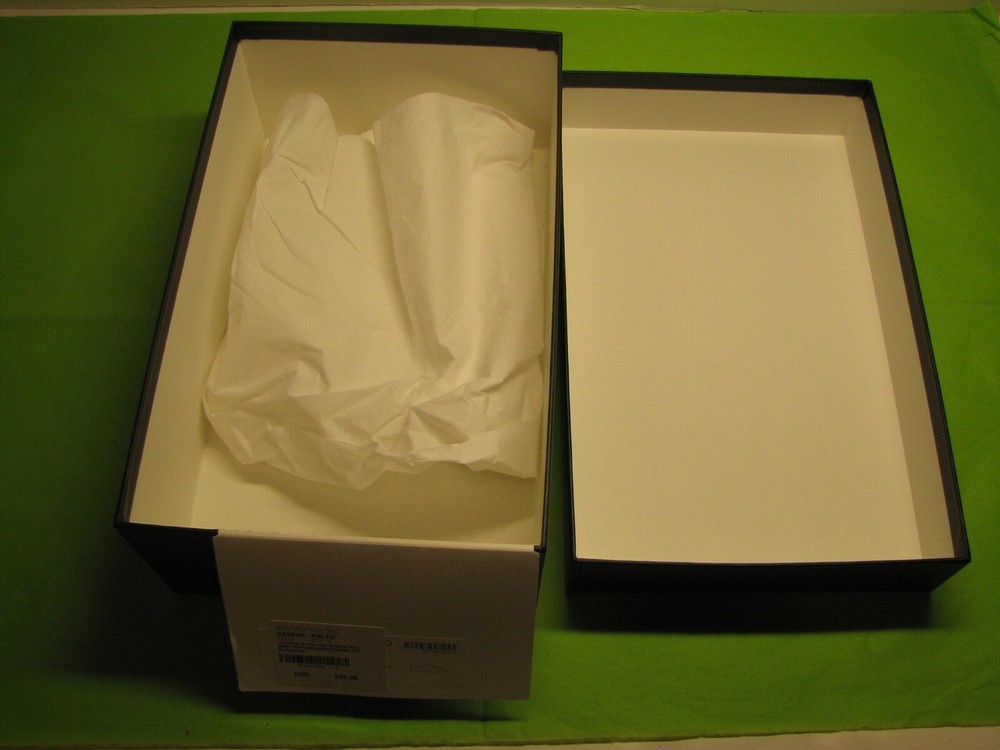GUCCI AUTHENTIC DESIGNER SOLID BLACK AND WHITE EMPTY SHOE BOX GIFT BOX - MINT
