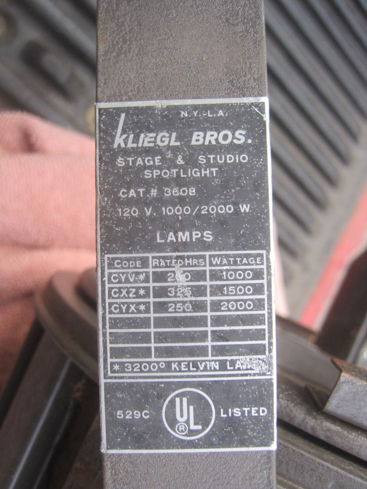 Mole Richardson Type 412 Studio Fresnel Light-WORKS