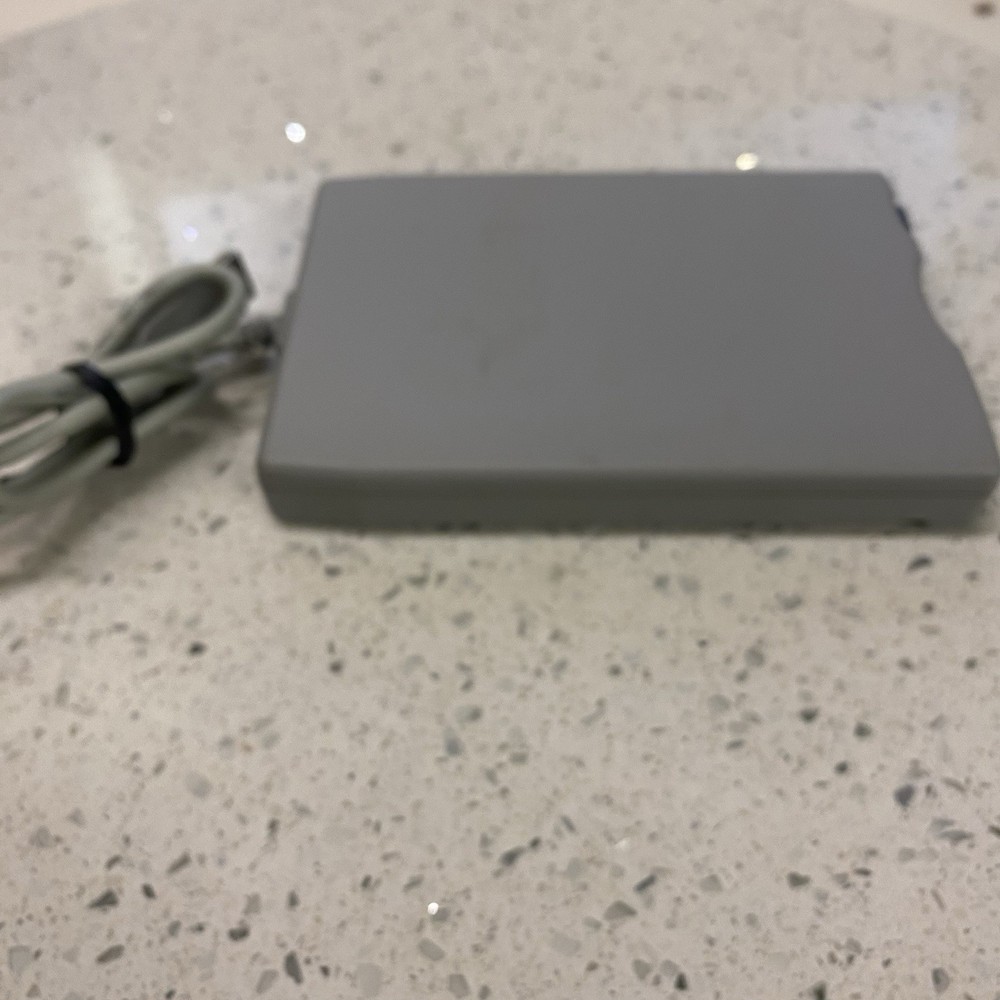 SmartDisk FDUSB-TM2 3 1/2” Floppy Disk Reader Untested Very Clean