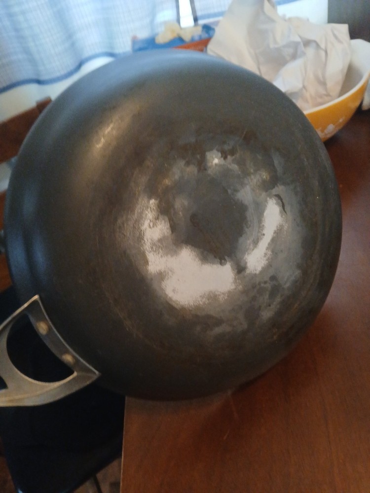 SET OF 5 CALPHALON POTS & PANS