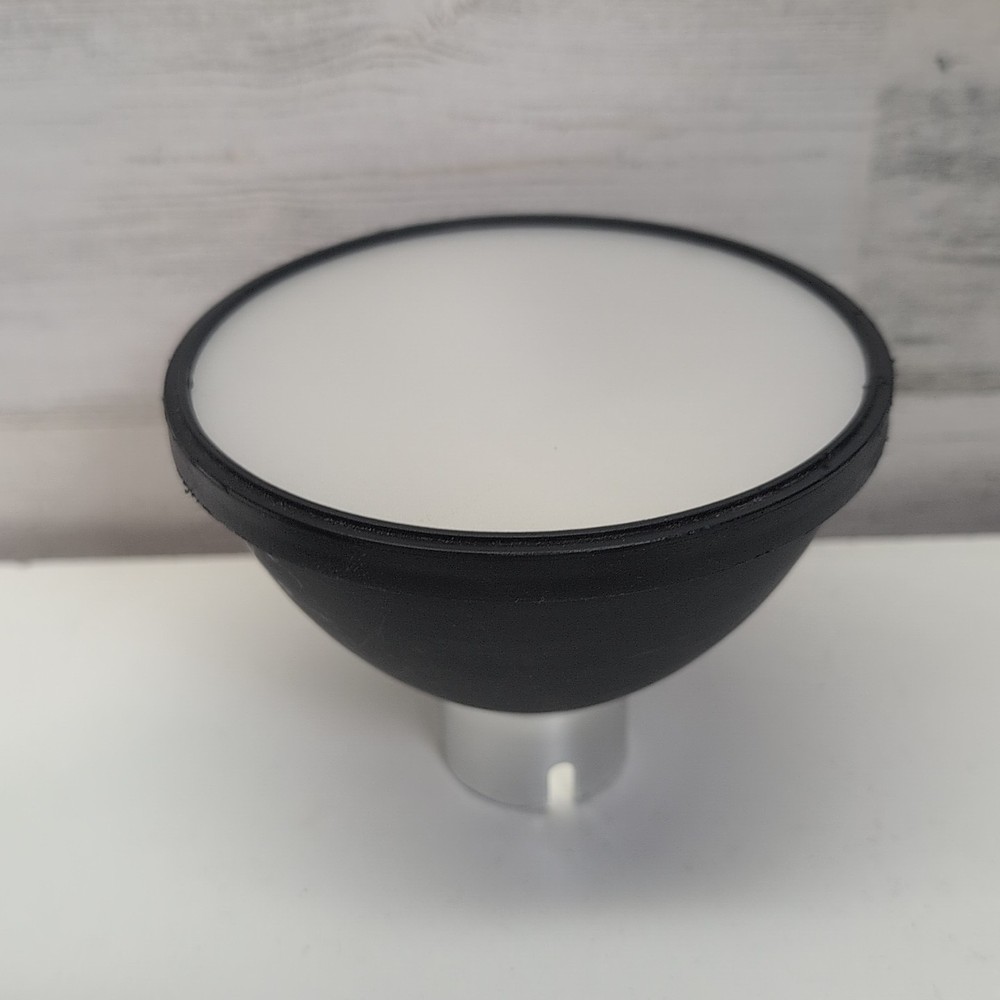 Quantum Instruments Qflash Model T5D-R Flash UNTESTED W/Bulb and Reflector