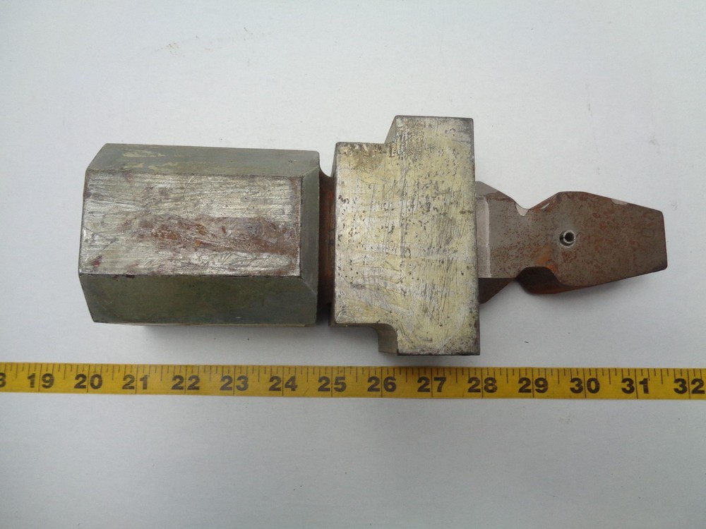 ENGINE RUN-UP HOLDBACK ADAPTER NSN 4920-01-06-9419