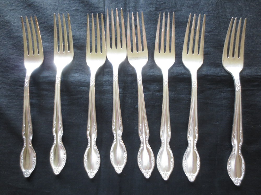 46 Pc. ROGERS & BROS. EXTRA PLATE Original Rogers SILVERPLATE FLATWARE for -8