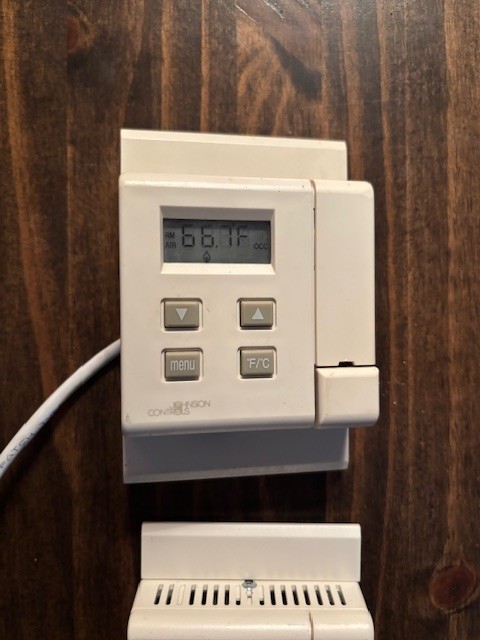 Johnson Controls  AP-TMZ1600 Net Stat LCD Room Display Temperature Sensor