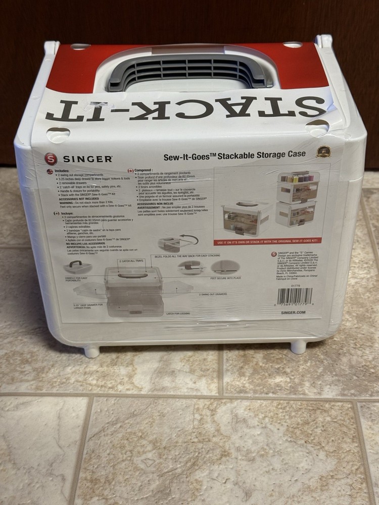 NEW SINGER Sew-It-Goes STACKABLE STORAGE CASE CLEAR WHITE SEWING QUILT