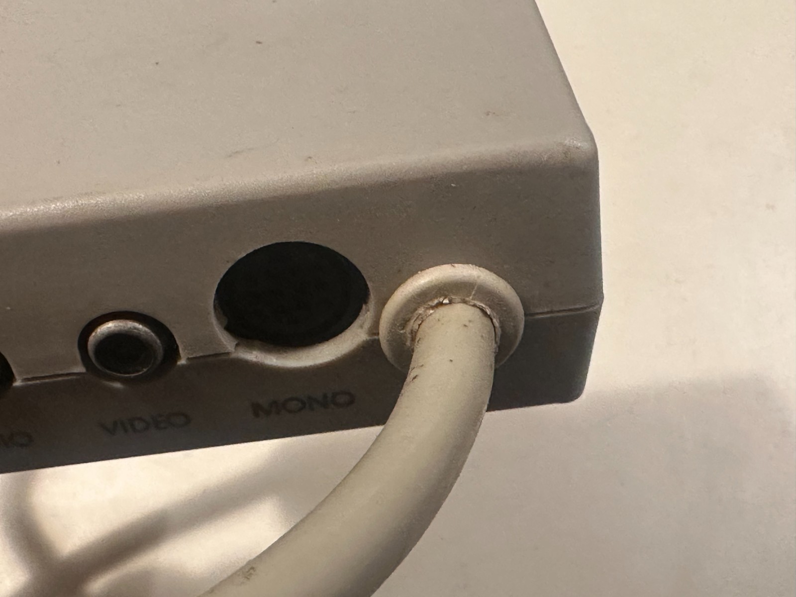 Monitor Master Atari ST 13-pin DIN Color/Mono Monitor Hub Practical Solutions