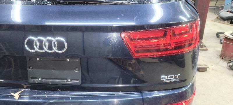17-19 Audi Q7 Camera/Projector Head-up Display Dash Mounted