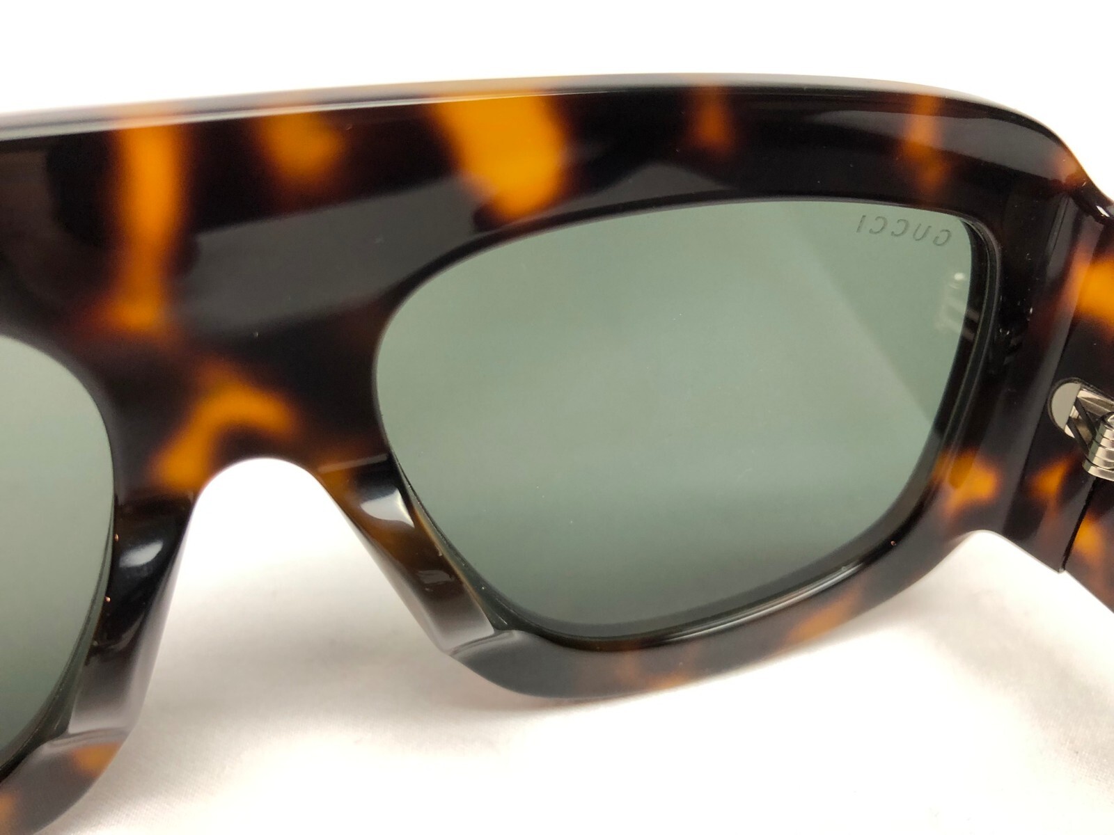 Authentic New Gucci tortoise Square Women's Sunglasses GG0980S Gray Lens