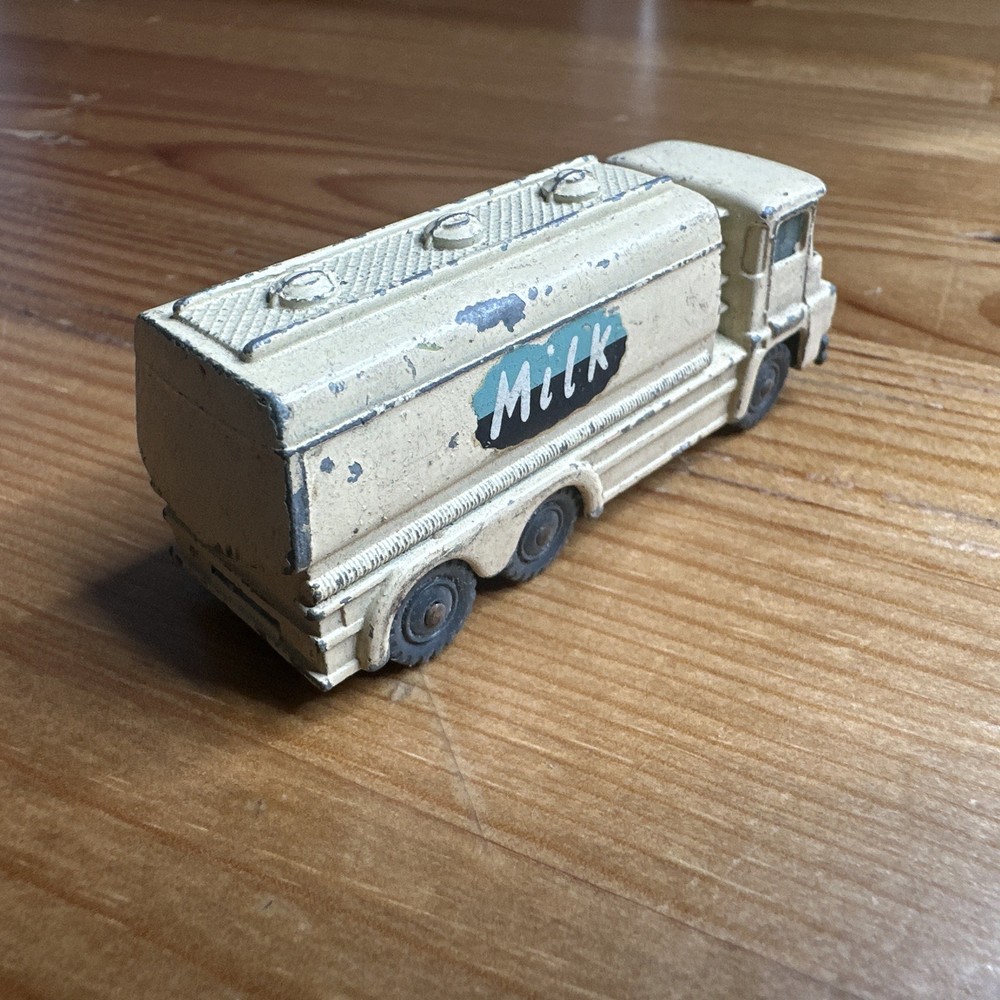 Husky Milk tanker