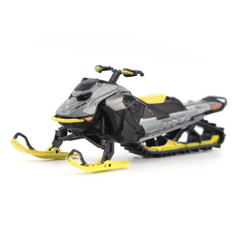 Diecast Masters BRP 1:32 Summit Expert (Deep Snow Segment), Manta Green