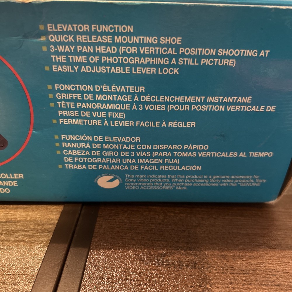 SONY Tripod With Remote Control Handle Model VCT-D580RM NIB