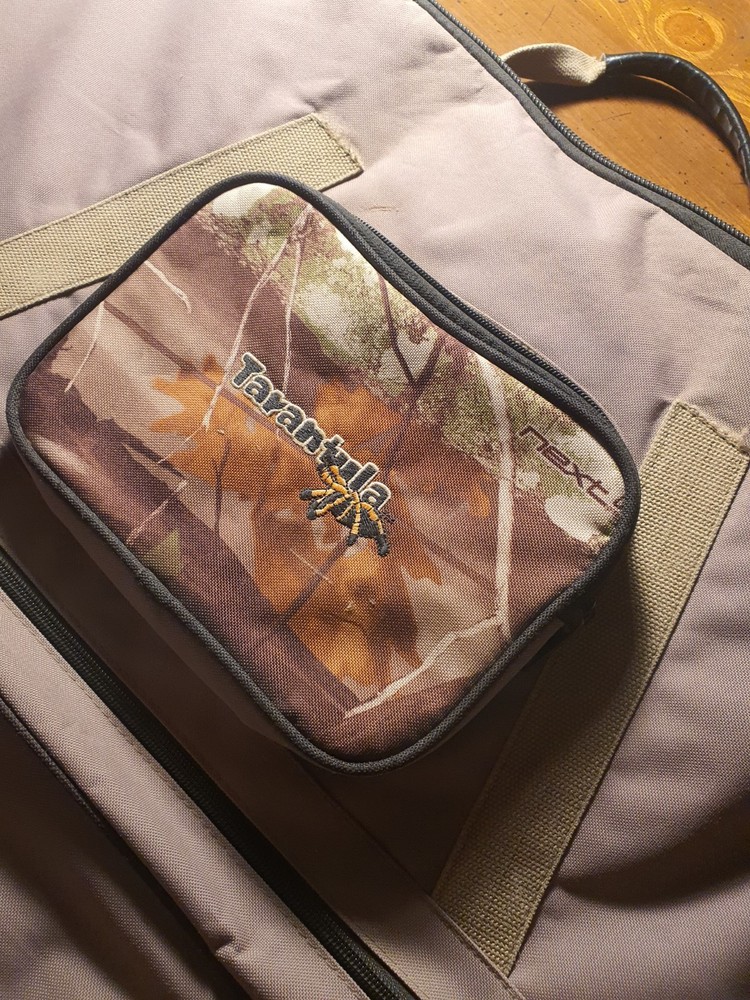 Tarantula Bow Case Missing Handle