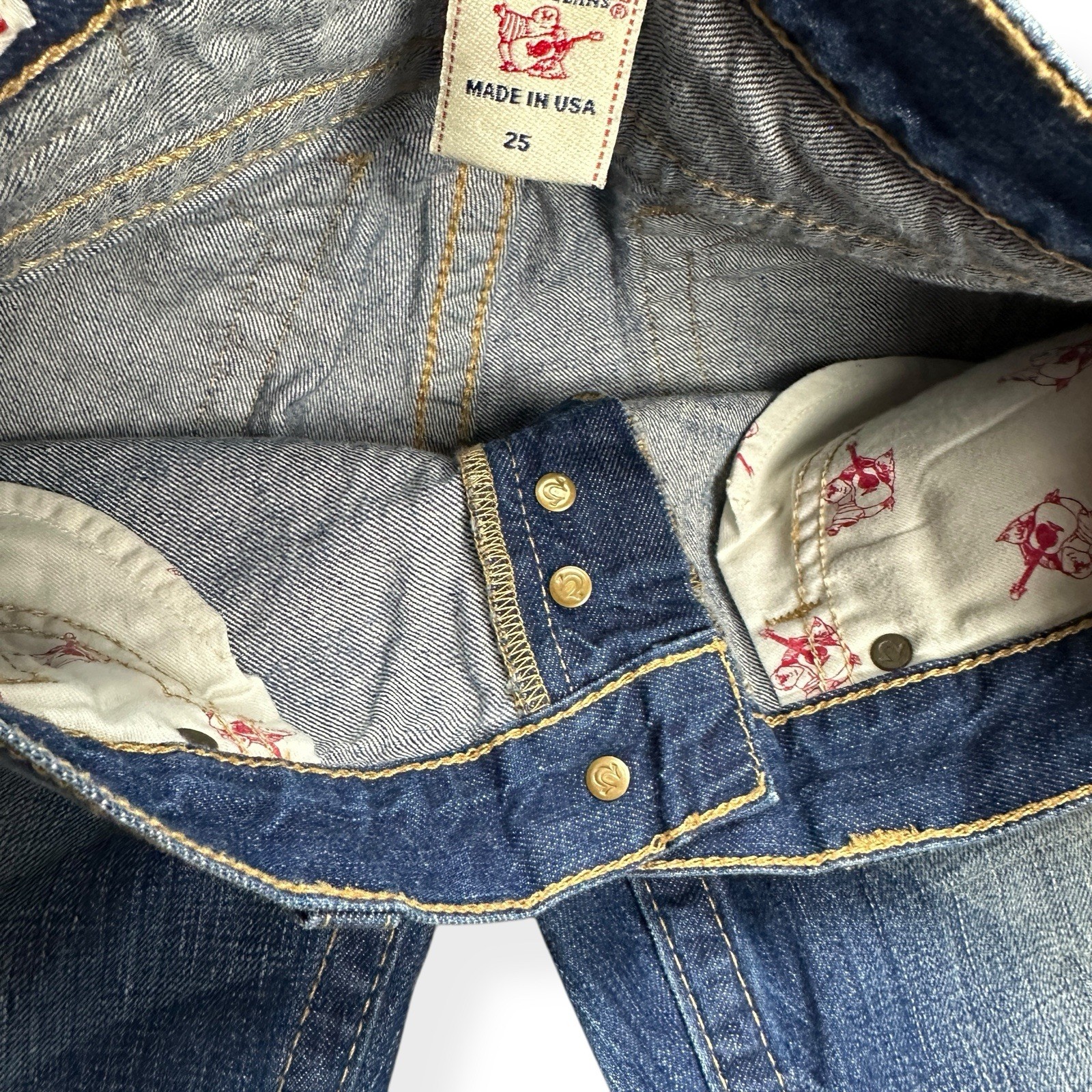 VTG True Religion Size 25 Brianna Baja Boyfriend Button-Fly Serape Patched Jeans