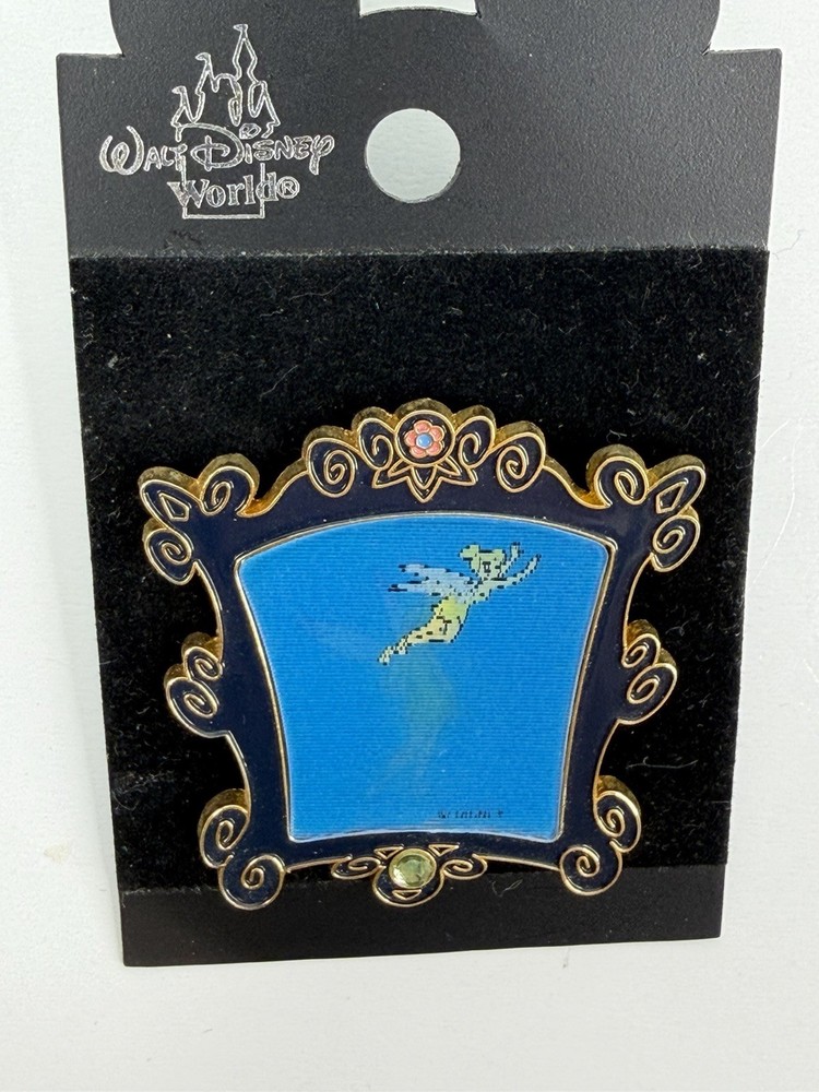 Tinker Bell Peter Pan Pixie Lenticular Standing & Flying LE 5000 Disney Pin 2002
