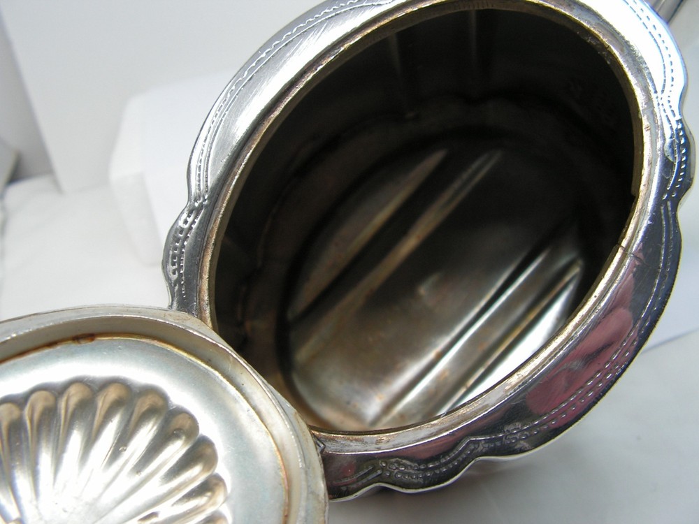 ANTIQUE DECORATIVE VICTORIAN SILVER PLATED TEAPOT