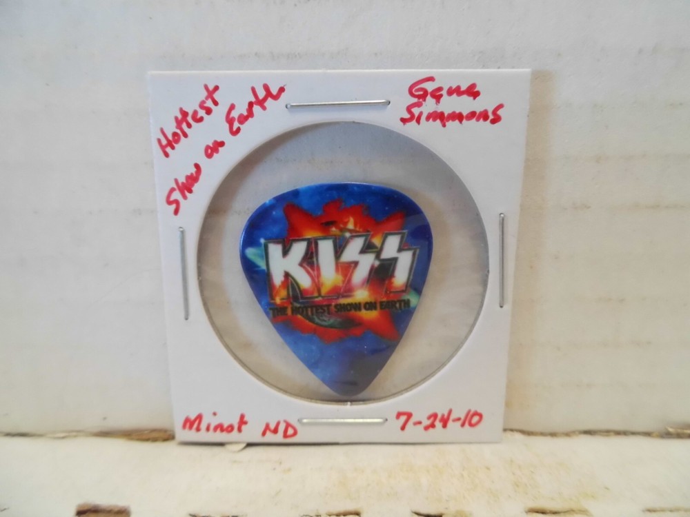 KISS "GENE SIMMONS" 7/24/2010 GUITAR PICK~READ DESCRIPTION #11~10