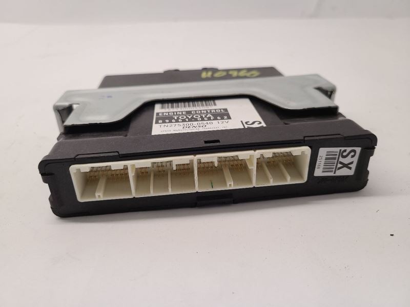 07 TOYOTA SOLARA Engine ECM Electronic Control Module By Glove Box