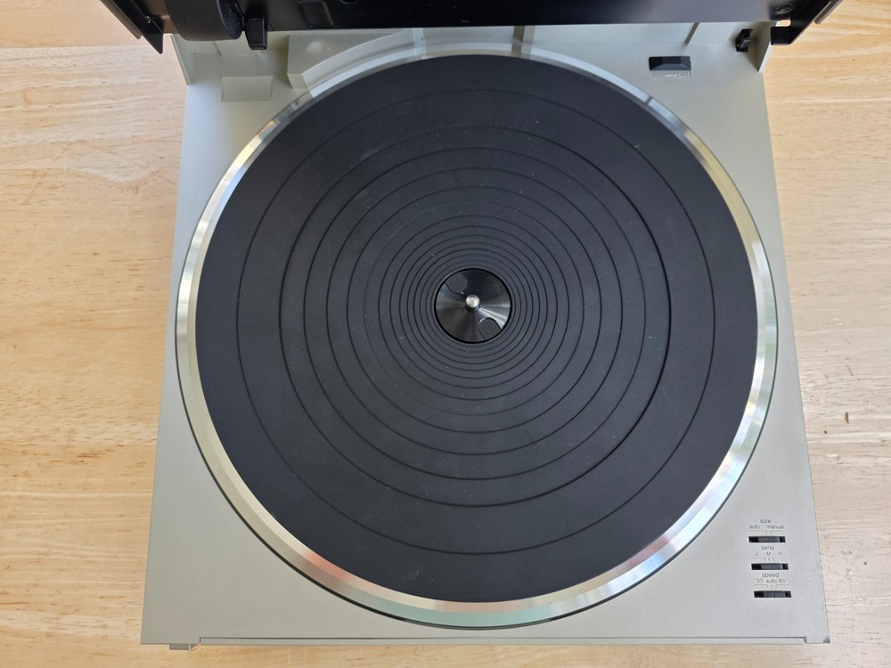 Technics SL-Q6 Direct Drive Automatic Programmable Quartz Turntable - Nice!