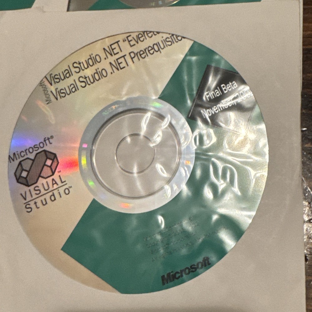 Microsoft Visual Studio.NET 2002 Professional Edition “Everett” MSDN Discs