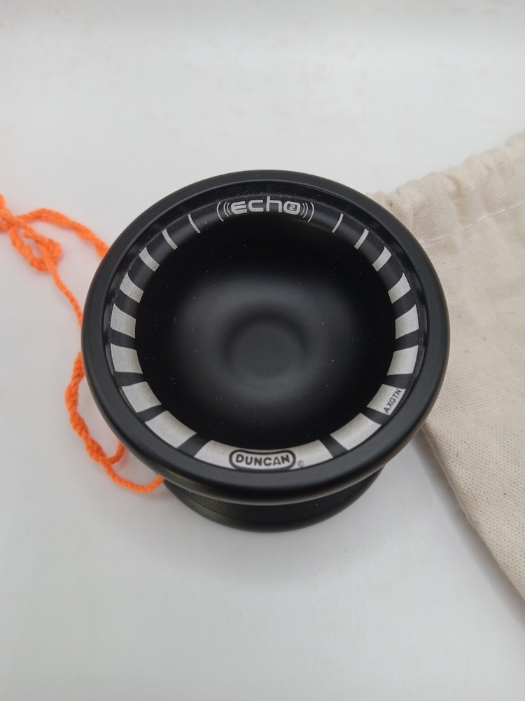 DUNCAN Expert / Professional Echo 2 Black Yoyo - Unresponsive W/ Extra Strings