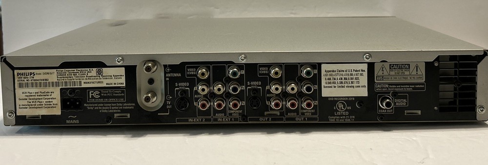 Phillips DVD Recorder Player - Model DVDR615/17 With Remote Read